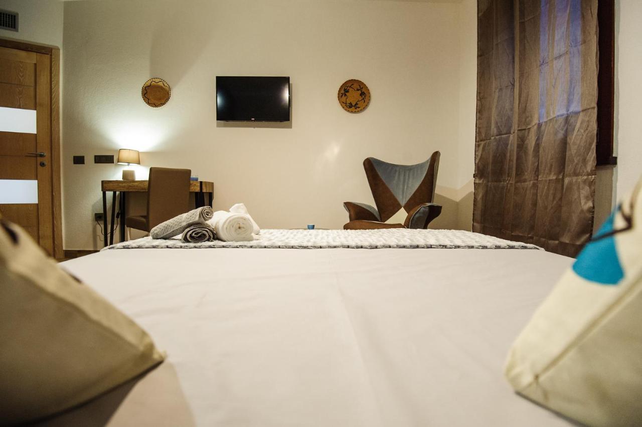 Bed and Breakfast Ricocco Кастельсардо Экстерьер фото